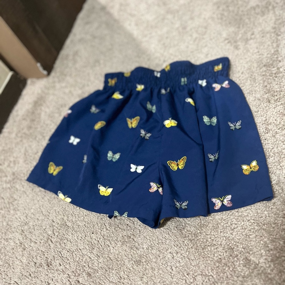 Butterfly Shorts - Picture 3 of 3